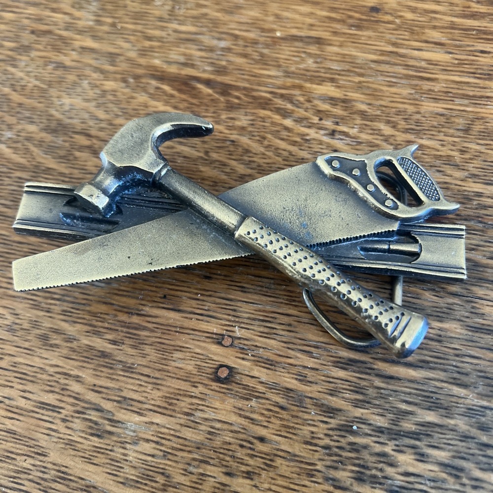 VTG Great American Buckle Company Tool Hammer Saw Level Gold Belt Buckle H851